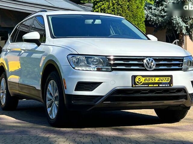 Фольксваген Тігуан, об'ємом двигуна 2 л та пробігом 211 тис. км за 16999 $, фото 1 на Automoto.ua