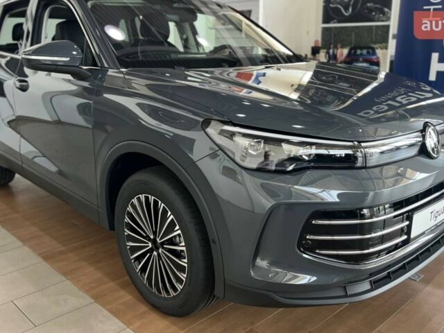 Фольксваген Тигуан, объемом двигателя 1.97 л и пробегом 0 тыс. км за 45950 $, фото 1 на Automoto.ua