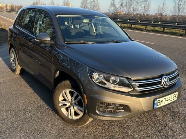 Сірий Фольксваген Тігуан, об'ємом двигуна 2 л та пробігом 220 тис. км за 11000 $, фото 1 на Automoto.ua