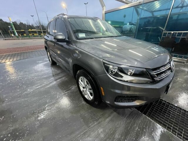 Серый Фольксваген Тигуан, объемом двигателя 2 л и пробегом 80 тыс. км за 14800 $, фото 1 на Automoto.ua