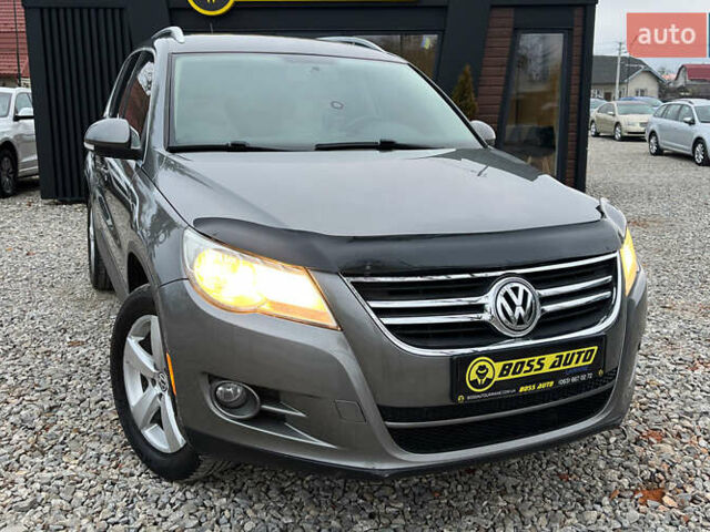 Серый Фольксваген Тигуан, объемом двигателя 1.98 л и пробегом 244 тыс. км за 11000 $, фото 1 на Automoto.ua