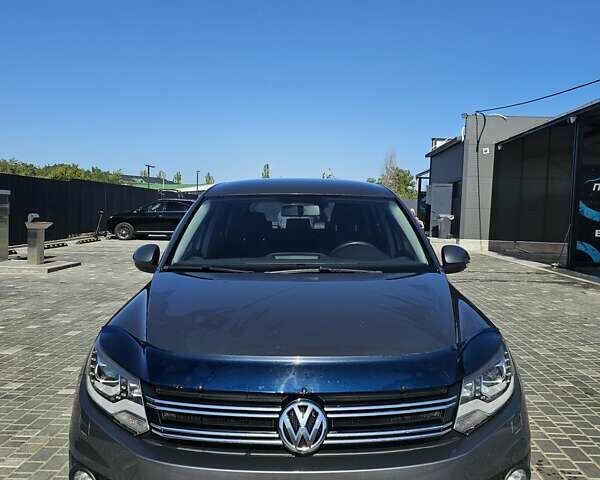 Серый Фольксваген Тигуан, объемом двигателя 1.39 л и пробегом 171 тыс. км за 12500 $, фото 1 на Automoto.ua