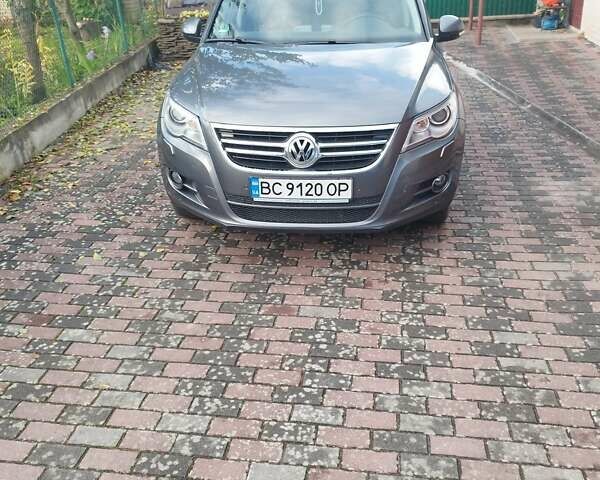 Серый Фольксваген Тигуан, объемом двигателя 1.39 л и пробегом 117 тыс. км за 22849 $, фото 1 на Automoto.ua