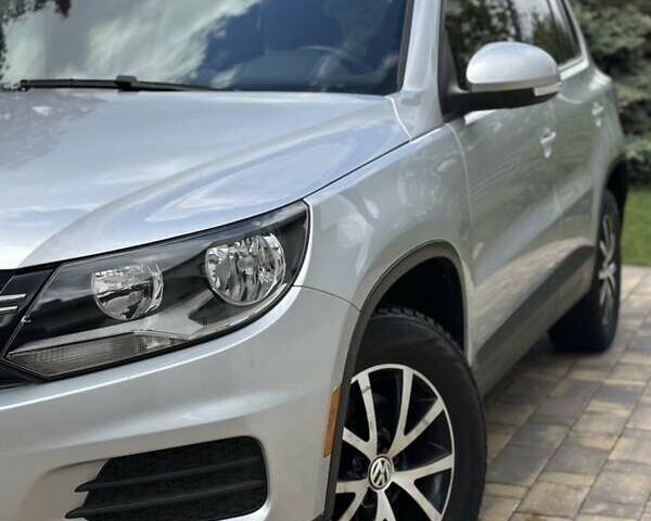 Сірий Фольксваген Тігуан, об'ємом двигуна 1.98 л та пробігом 243 тис. км за 10000 $, фото 1 на Automoto.ua