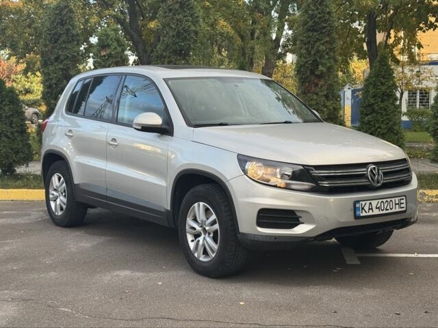 Серый Фольксваген Тигуан, объемом двигателя 2 л и пробегом 170 тыс. км за 9990 $, фото 1 на Automoto.ua