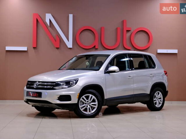 Сірий Фольксваген Тігуан, об'ємом двигуна 2 л та пробігом 170 тис. км за 9900 $, фото 1 на Automoto.ua