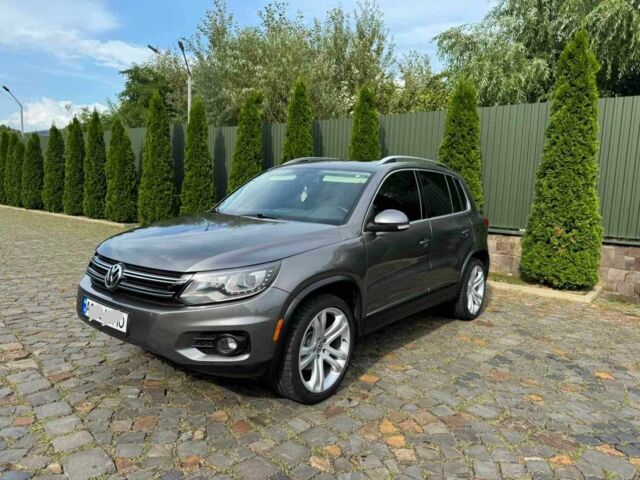 Серый Фольксваген Тигуан, объемом двигателя 2 л и пробегом 290 тыс. км за 9200 $, фото 1 на Automoto.ua