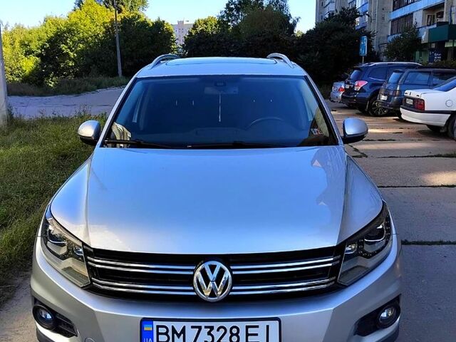 Серый Фольксваген Тигуан, объемом двигателя 2 л и пробегом 92 тыс. км за 11200 $, фото 1 на Automoto.ua