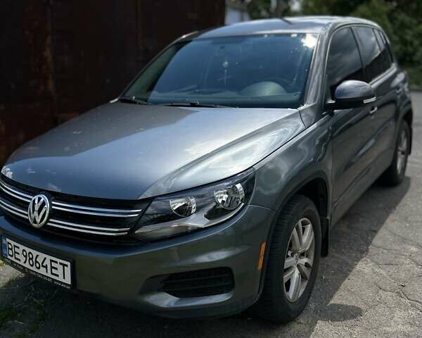 Сірий Фольксваген Тігуан, об'ємом двигуна 1.98 л та пробігом 170 тис. км за 13000 $, фото 1 на Automoto.ua