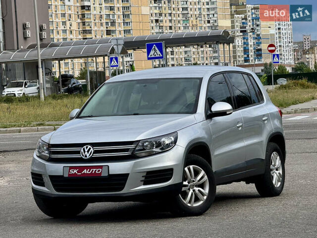 Серый Фольксваген Тигуан, объемом двигателя 1.98 л и пробегом 203 тыс. км за 10600 $, фото 1 на Automoto.ua