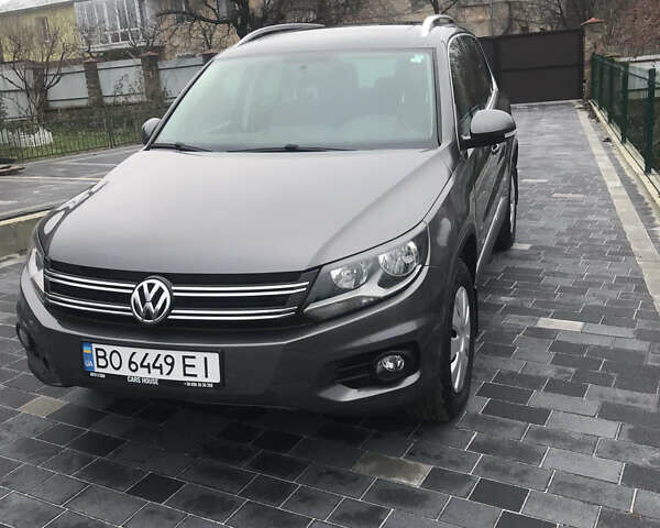 Серый Фольксваген Тигуан, объемом двигателя 1.98 л и пробегом 143 тыс. км за 10300 $, фото 1 на Automoto.ua