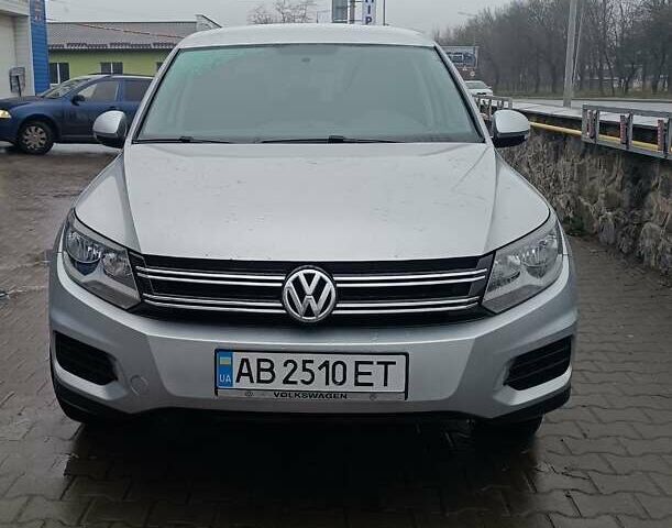 Серый Фольксваген Тигуан, объемом двигателя 1.98 л и пробегом 187 тыс. км за 12500 $, фото 1 на Automoto.ua