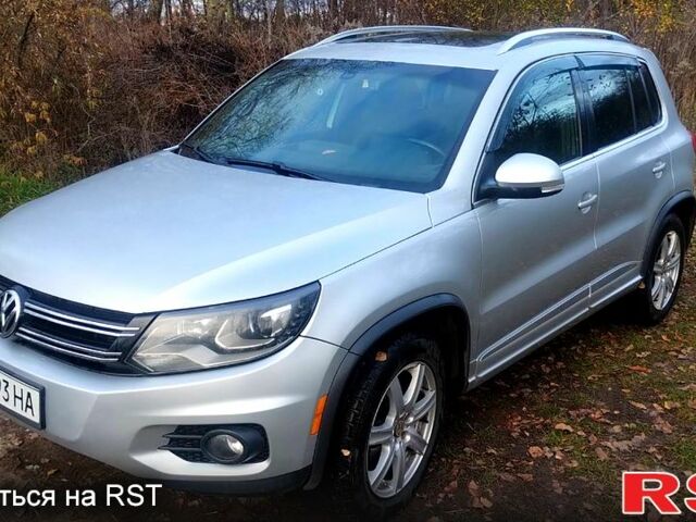Серый Фольксваген Тигуан, объемом двигателя 2 л и пробегом 218 тыс. км за 10600 $, фото 1 на Automoto.ua