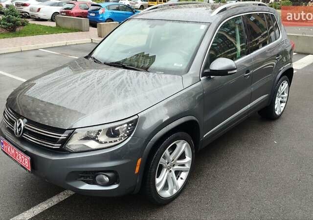 Серый Фольксваген Тигуан, объемом двигателя 1.98 л и пробегом 202 тыс. км за 13300 $, фото 1 на Automoto.ua