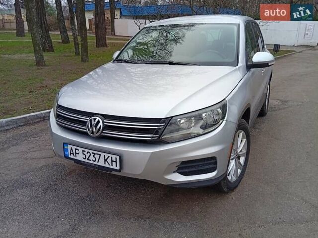 Серый Фольксваген Тигуан, объемом двигателя 1.98 л и пробегом 182 тыс. км за 14500 $, фото 1 на Automoto.ua