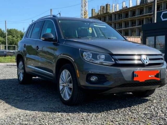 Сірий Фольксваген Тігуан, об'ємом двигуна 2 л та пробігом 166 тис. км за 13900 $, фото 1 на Automoto.ua