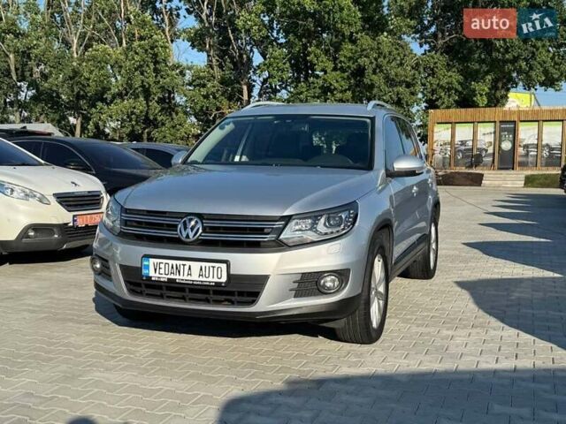 Сірий Фольксваген Тігуан, об'ємом двигуна 1.97 л та пробігом 204 тис. км за 15700 $, фото 1 на Automoto.ua