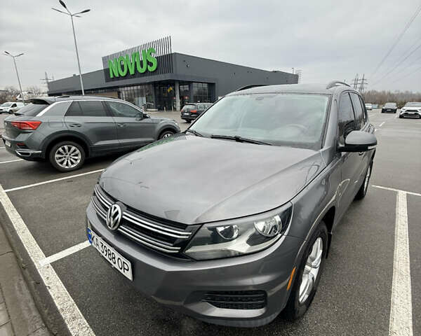 Сірий Фольксваген Тігуан, об'ємом двигуна 1.98 л та пробігом 187 тис. км за 12700 $, фото 1 на Automoto.ua