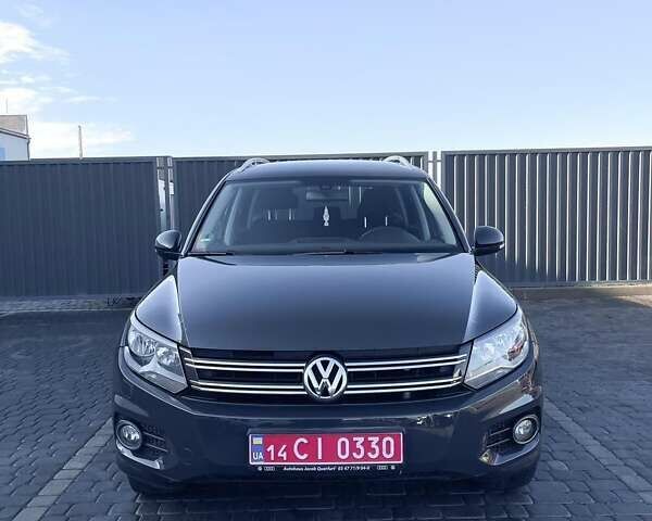 Серый Фольксваген Тигуан, объемом двигателя 1.97 л и пробегом 162 тыс. км за 17499 $, фото 1 на Automoto.ua