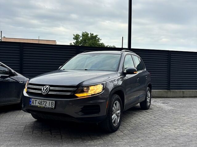 Сірий Фольксваген Тігуан, об'ємом двигуна 2 л та пробігом 160 тис. км за 12900 $, фото 1 на Automoto.ua