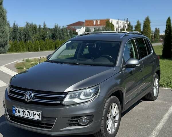 Сірий Фольксваген Тігуан, об'ємом двигуна 1.97 л та пробігом 220 тис. км за 16900 $, фото 1 на Automoto.ua