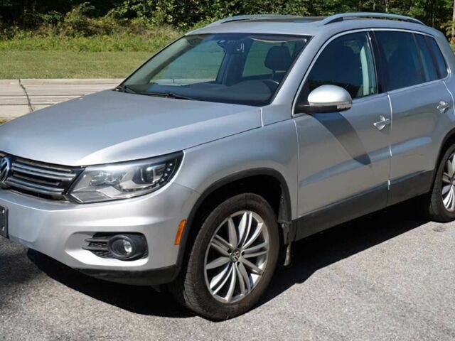 Сірий Фольксваген Тігуан, об'ємом двигуна 2 л та пробігом 77 тис. км за 7000 $, фото 1 на Automoto.ua