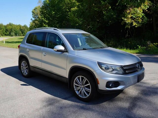 Сірий Фольксваген Тігуан, об'ємом двигуна 2 л та пробігом 77 тис. км за 7800 $, фото 1 на Automoto.ua