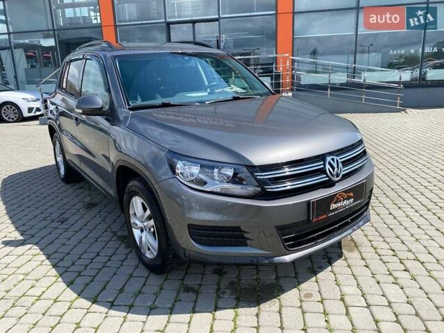 Серый Фольксваген Тигуан, объемом двигателя 1.98 л и пробегом 99 тыс. км за 12300 $, фото 1 на Automoto.ua