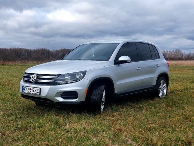 Сірий Фольксваген Тігуан, об'ємом двигуна 2 л та пробігом 48 тис. км за 14000 $, фото 1 на Automoto.ua
