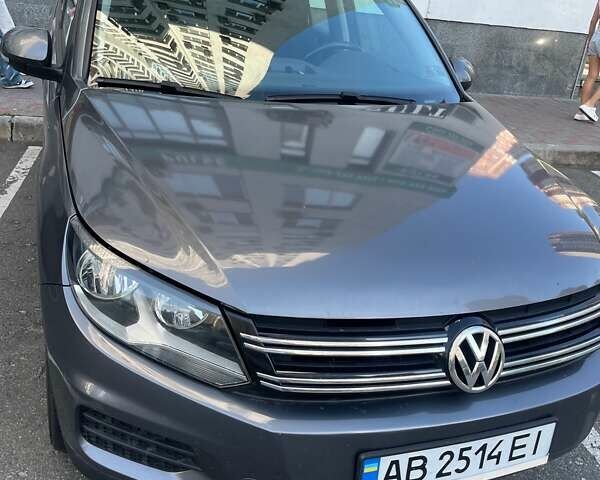 Серый Фольксваген Тигуан, объемом двигателя 1.98 л и пробегом 120 тыс. км за 15700 $, фото 1 на Automoto.ua