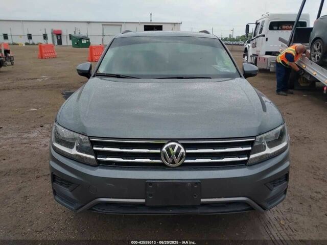 Серый Фольксваген Тигуан, объемом двигателя 2 л и пробегом 58 тыс. км за 18500 $, фото 1 на Automoto.ua