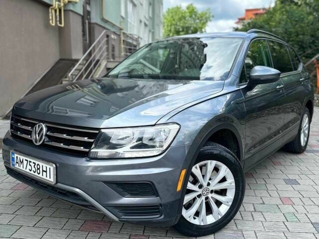 Серый Фольксваген Тигуан, объемом двигателя 2 л и пробегом 103 тыс. км за 331 $, фото 1 на Automoto.ua