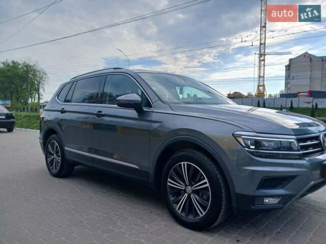 Серый Фольксваген Тигуан, объемом двигателя 1.98 л и пробегом 54 тыс. км за 25499 $, фото 1 на Automoto.ua