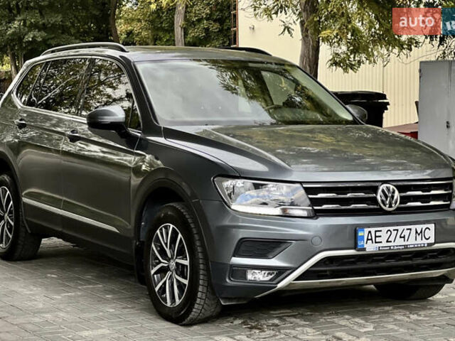 Серый Фольксваген Тигуан, объемом двигателя 1.98 л и пробегом 121 тыс. км за 20000 $, фото 1 на Automoto.ua