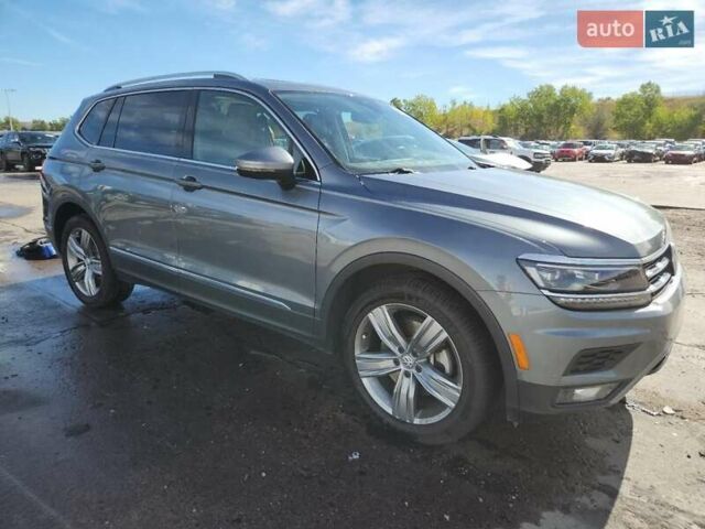 Серый Фольксваген Тигуан, объемом двигателя 2 л и пробегом 65 тыс. км за 22000 $, фото 1 на Automoto.ua
