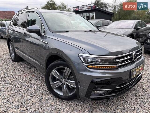 Серый Фольксваген Тигуан, объемом двигателя 1.98 л и пробегом 101 тыс. км за 24999 $, фото 1 на Automoto.ua