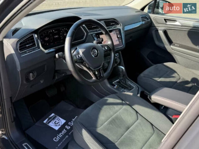 Серый Фольксваген Тигуан, объемом двигателя 1.98 л и пробегом 223 тыс. км за 26000 $, фото 1 на Automoto.ua