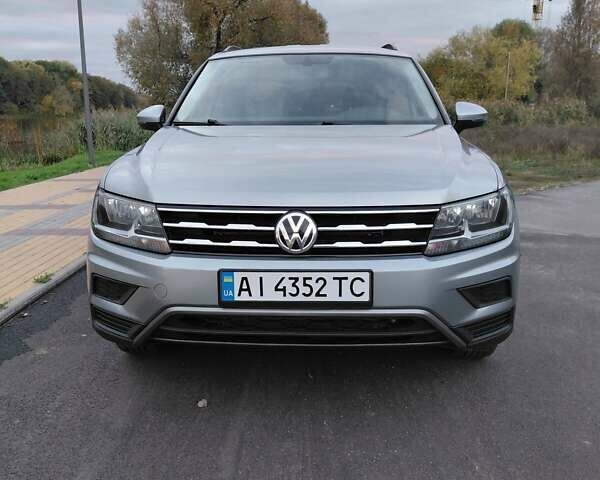 Серый Фольксваген Тигуан, объемом двигателя 1.98 л и пробегом 225 тыс. км за 19500 $, фото 1 на Automoto.ua