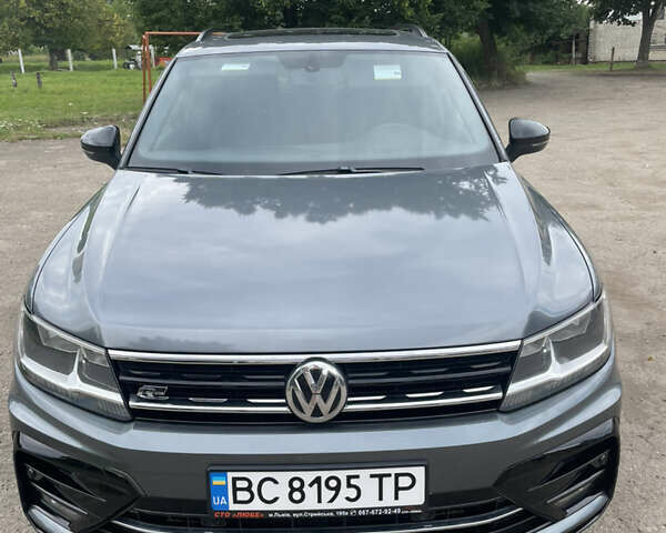 Серый Фольксваген Тигуан, объемом двигателя 1.98 л и пробегом 129 тыс. км за 23000 $, фото 1 на Automoto.ua