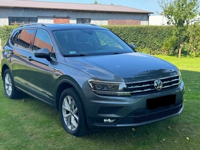 Сірий Фольксваген Тігуан, об'ємом двигуна 2 л та пробігом 35 тис. км за 13100 $, фото 1 на Automoto.ua