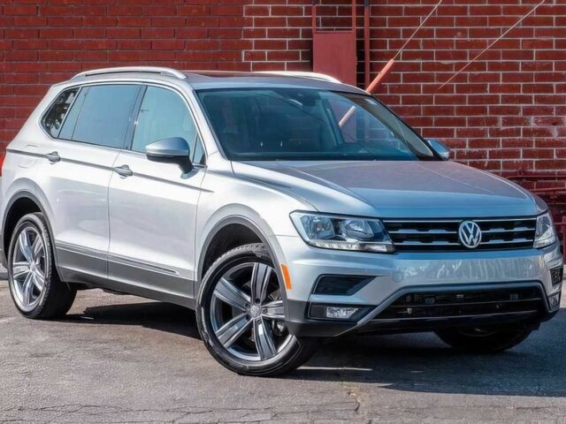 Сірий Фольксваген Тігуан, об'ємом двигуна 2 л та пробігом 46 тис. км за 9000 $, фото 1 на Automoto.ua