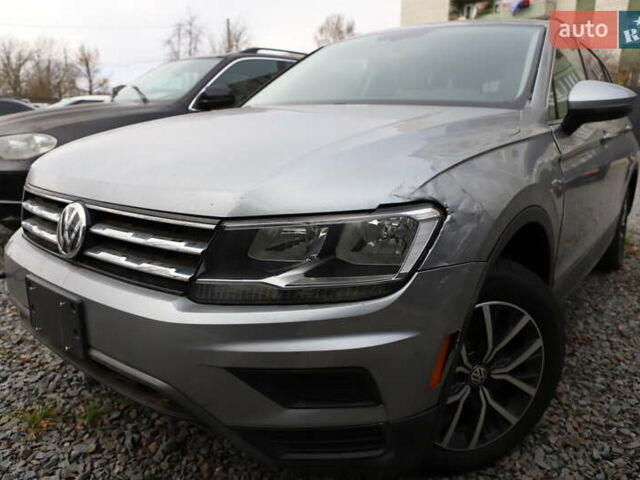 Сірий Фольксваген Тігуан, об'ємом двигуна 1.98 л та пробігом 110 тис. км за 11899 $, фото 1 на Automoto.ua
