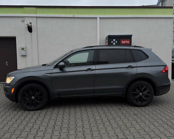 Сірий Фольксваген Тігуан, об'ємом двигуна 1.98 л та пробігом 91 тис. км за 21500 $, фото 1 на Automoto.ua