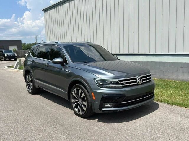 Серый Фольксваген Тигуан, объемом двигателя 2 л и пробегом 38 тыс. км за 13000 $, фото 1 на Automoto.ua