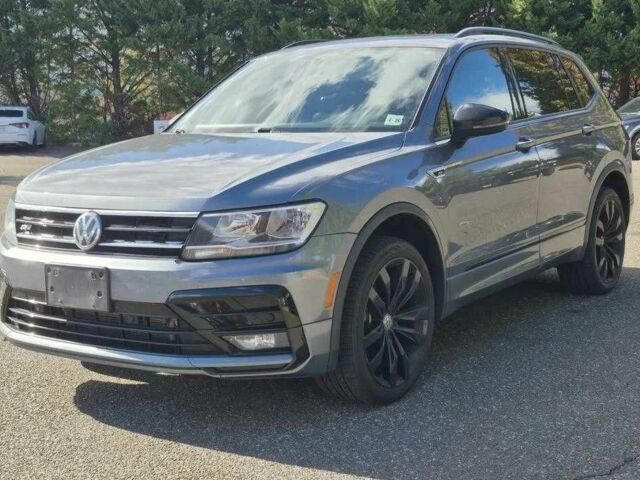 Серый Фольксваген Тигуан, объемом двигателя 2 л и пробегом 96 тыс. км за 13300 $, фото 1 на Automoto.ua