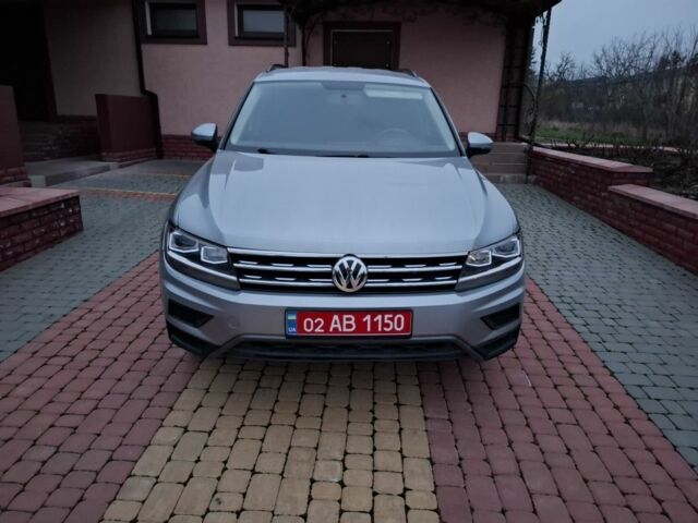 Сірий Фольксваген Тігуан, об'ємом двигуна 2 л та пробігом 88 тис. км за 20000 $, фото 1 на Automoto.ua