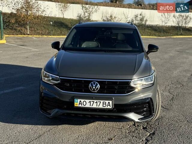 Серый Фольксваген Тигуан, объемом двигателя 1.98 л и пробегом 52 тыс. км за 36999 $, фото 1 на Automoto.ua