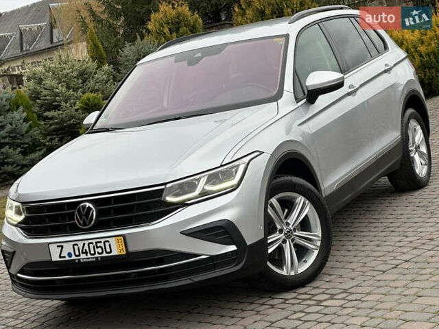 Сірий Фольксваген Тігуан, об'ємом двигуна 1.97 л та пробігом 160 тис. км за 28650 $, фото 1 на Automoto.ua