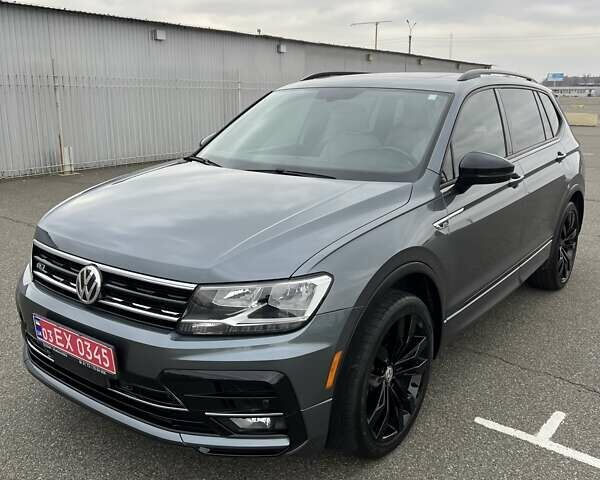 Серый Фольксваген Тигуан, объемом двигателя 1.98 л и пробегом 98 тыс. км за 24500 $, фото 1 на Automoto.ua