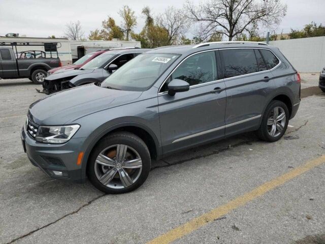 Серый Фольксваген Тигуан, объемом двигателя 2 л и пробегом 65 тыс. км за 3900 $, фото 1 на Automoto.ua